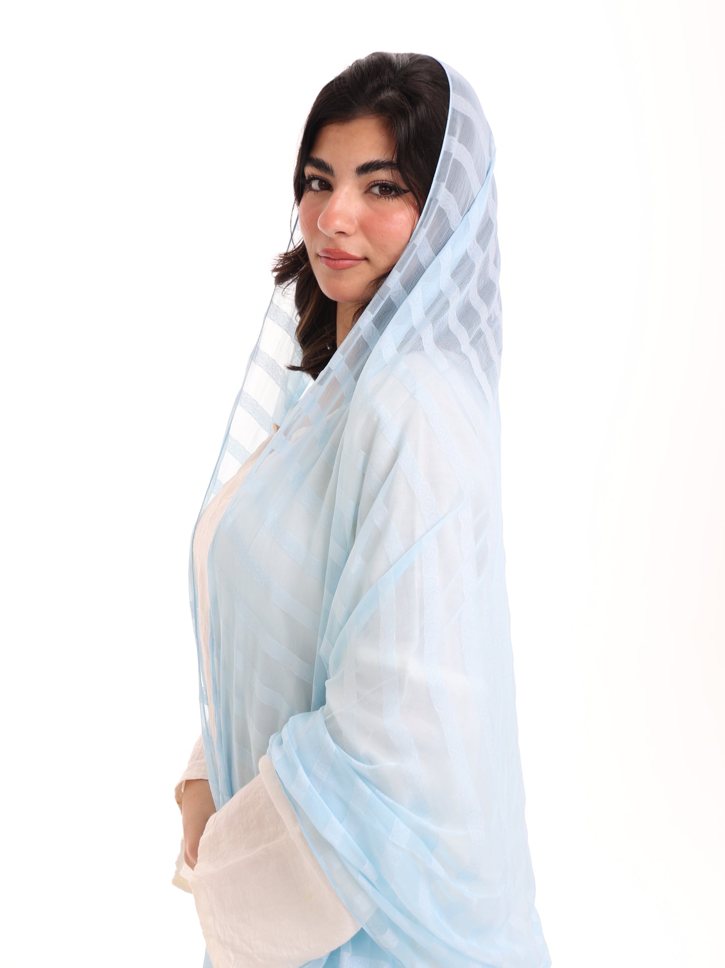 SR01_03 شيله مطرزة زرقاء عريضة - شيلة من شيله Shailah.ae