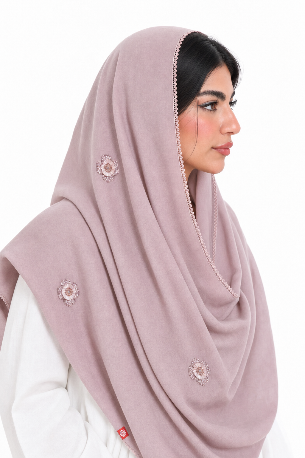AI-MODEL-RENDER DK4-09 — صورة توضيحية للشكل عند اللبس