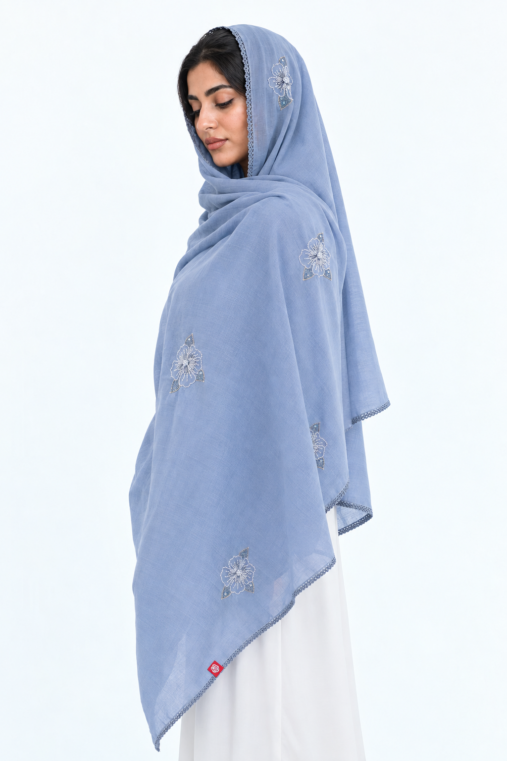 AI-MODEL-RENDER DK6-63 — صورة توضيحية للشكل عند اللبس