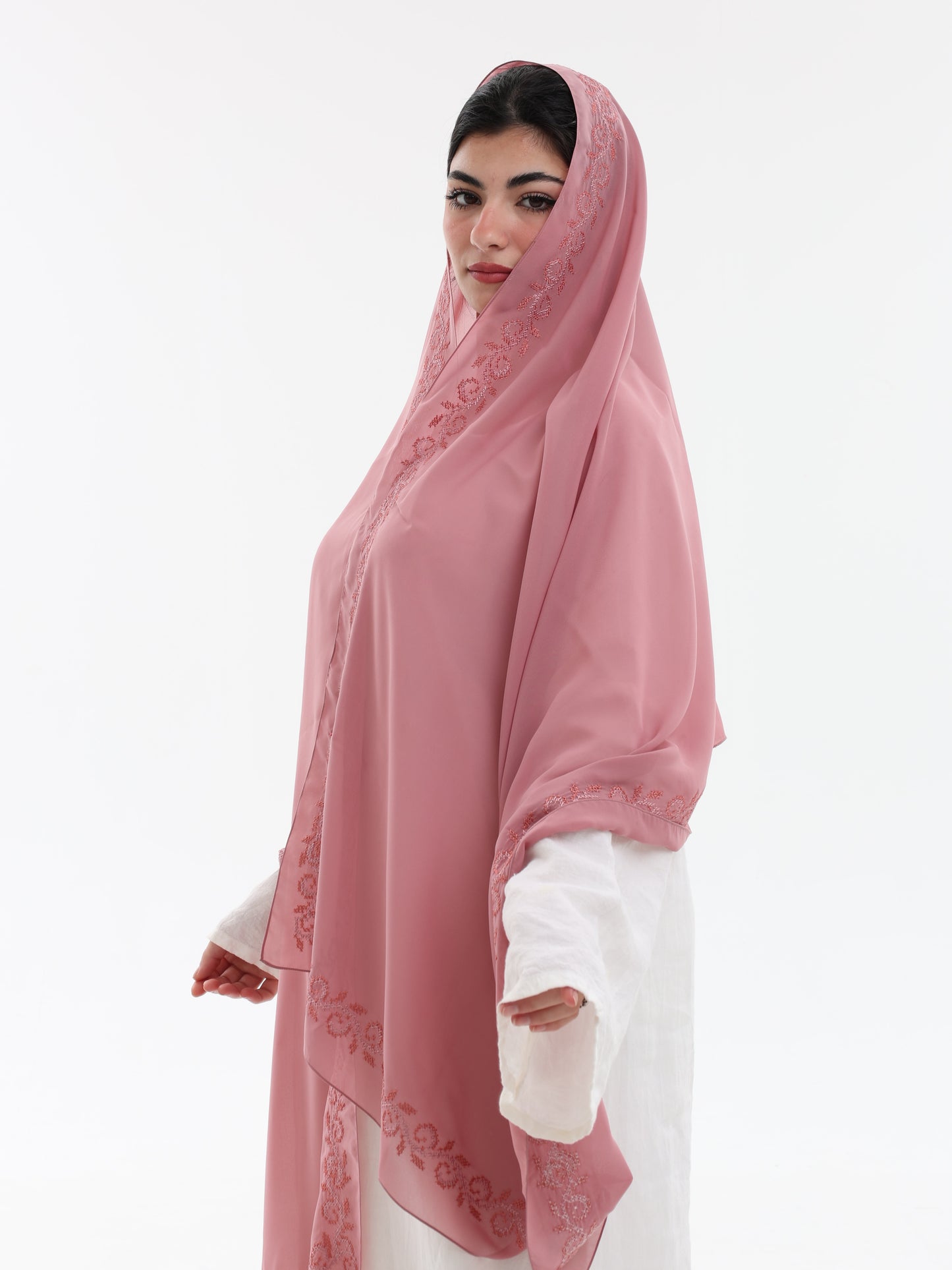 DL1-11 شيل بيت عريضة مطرزة - شيلة من شيله Shailah.ae
