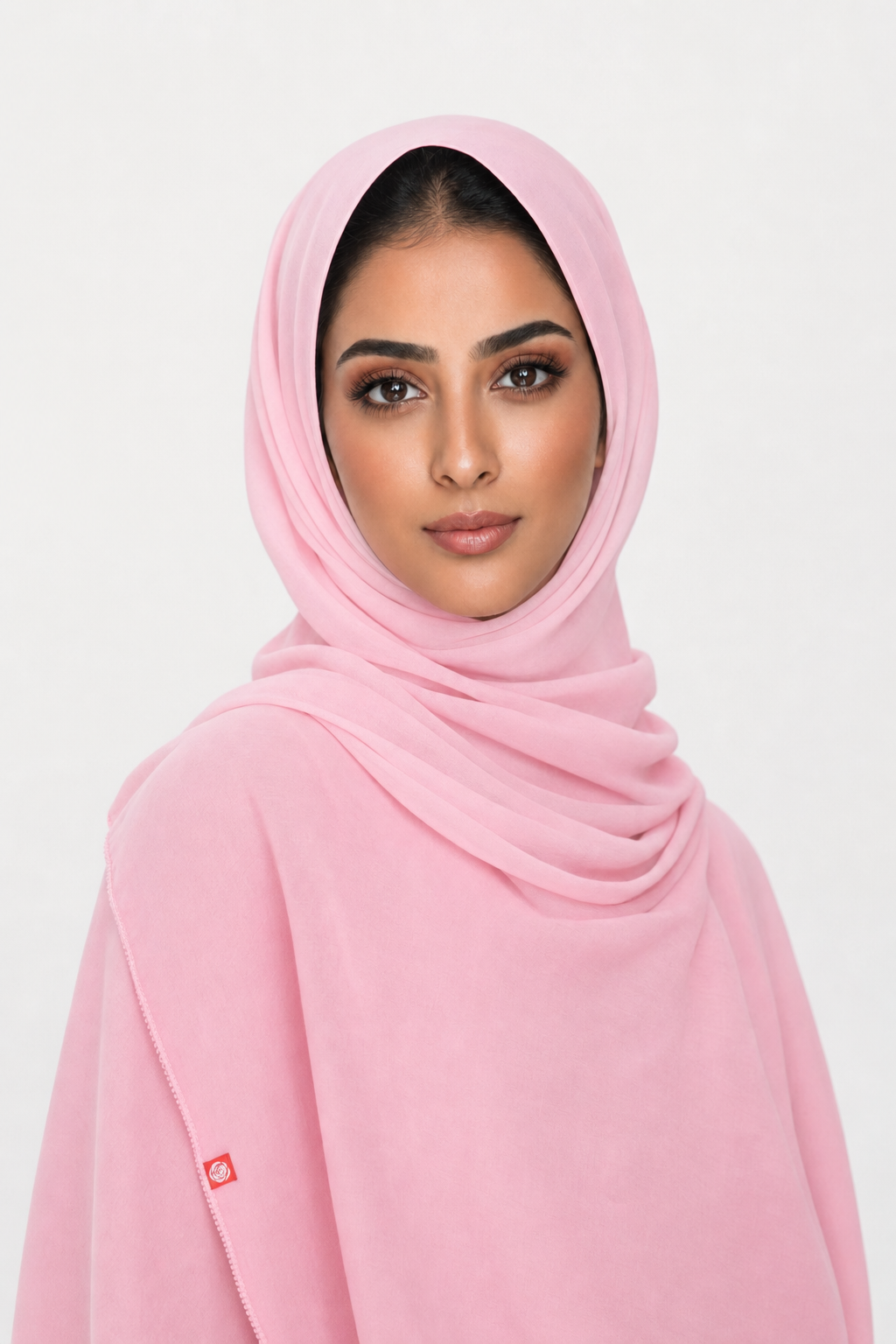 AI-MODEL-RENDER SD6-202 — صورة توضيحية للشكل عند اللبس