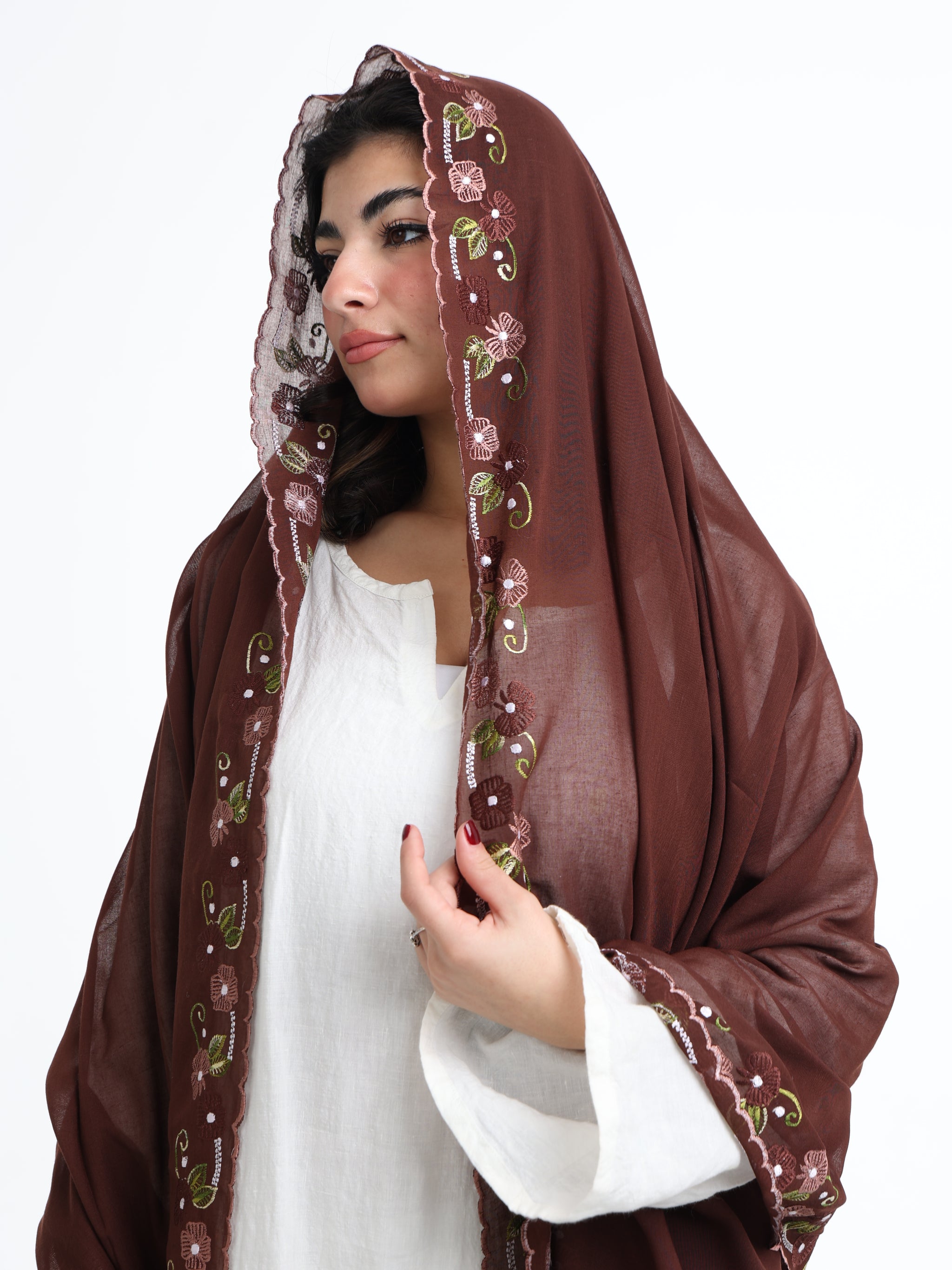 BD3-12 شيله مطرزة بنية عريضة - شيلة من شيله Shailah.ae