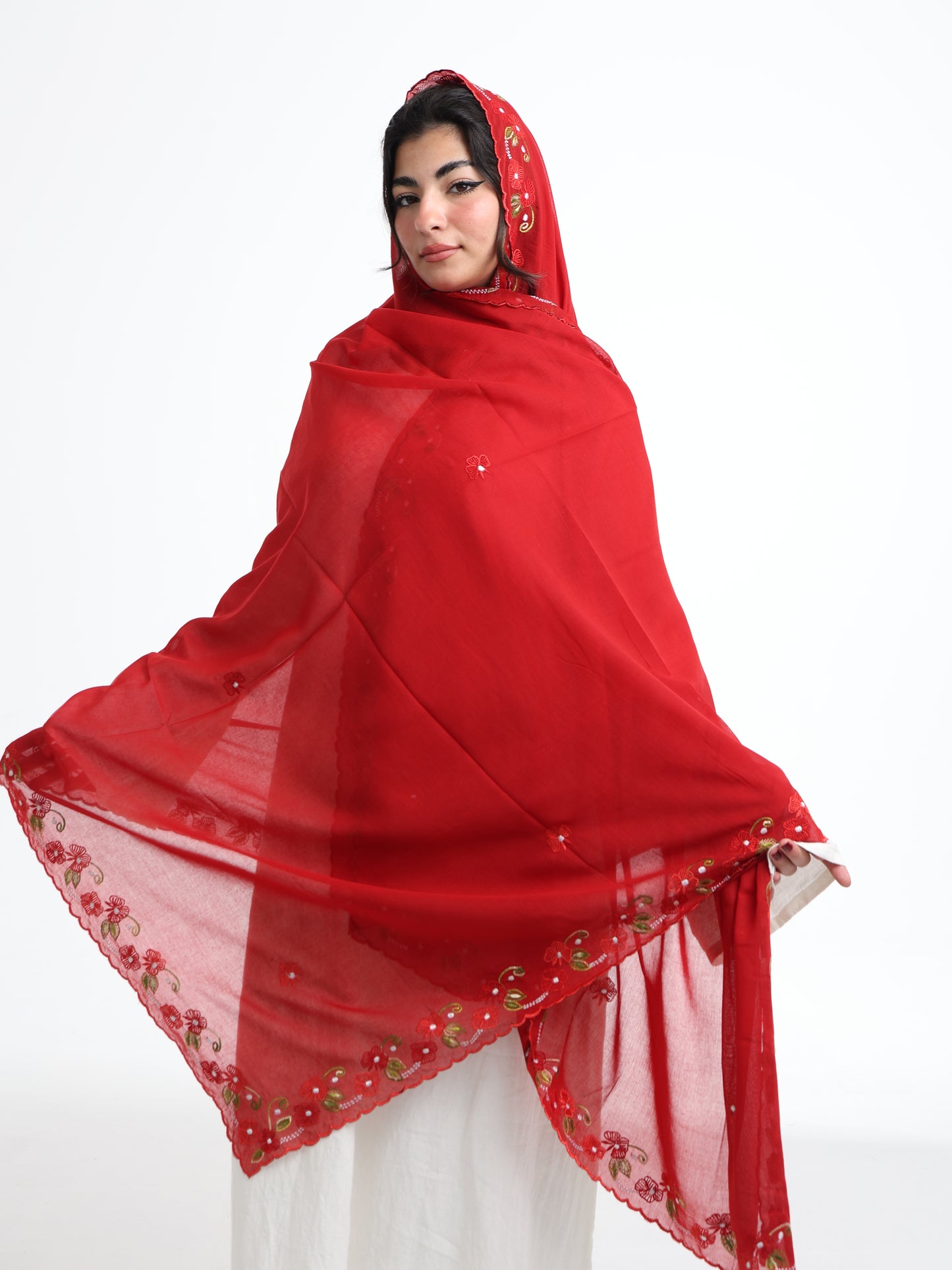 BD3-13 شيله مطرزة حمراء عريضة - شيلة من شيله Shailah.ae