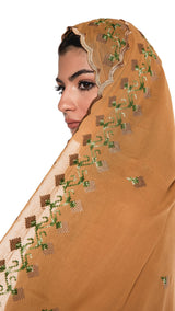 NC1-06 شيلة مطرزة كراميل - Shailah.ae شيلة