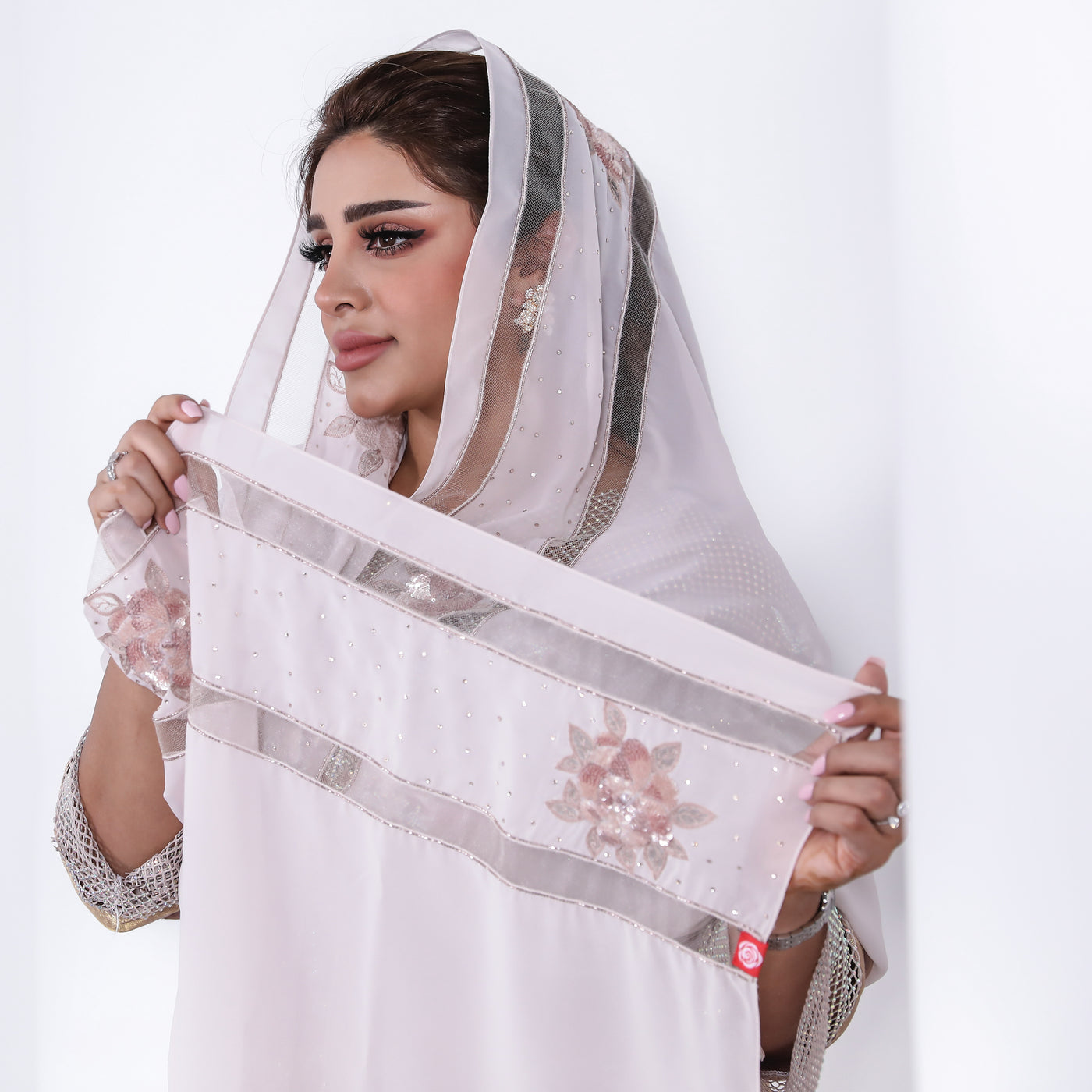 Nude Emirati Hijab — SHQ-07