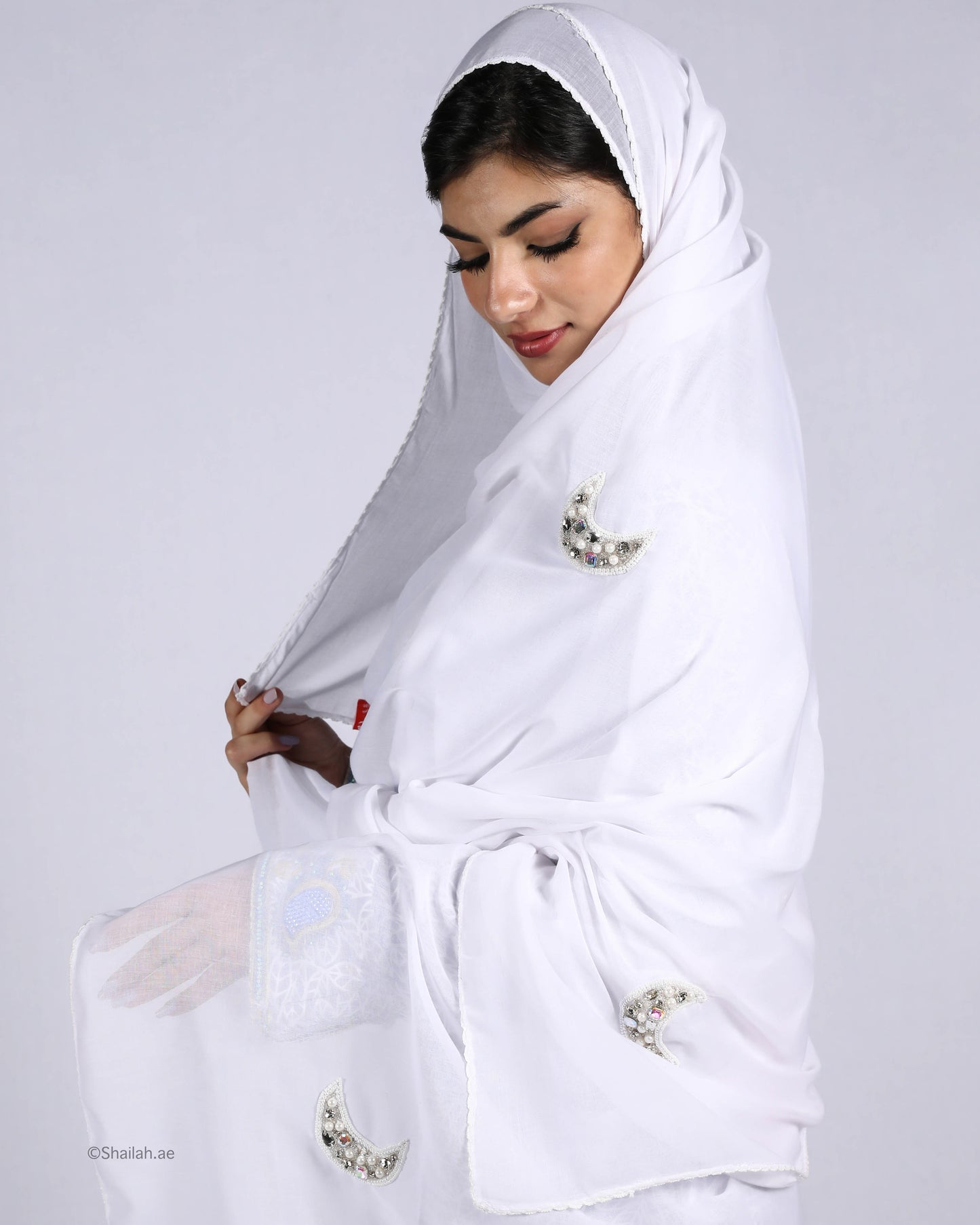 DK2-12 شيلة ويل عريضة بيضة بشغل هلال يدوي منثرات - شيلة من شيله Shailah.ae