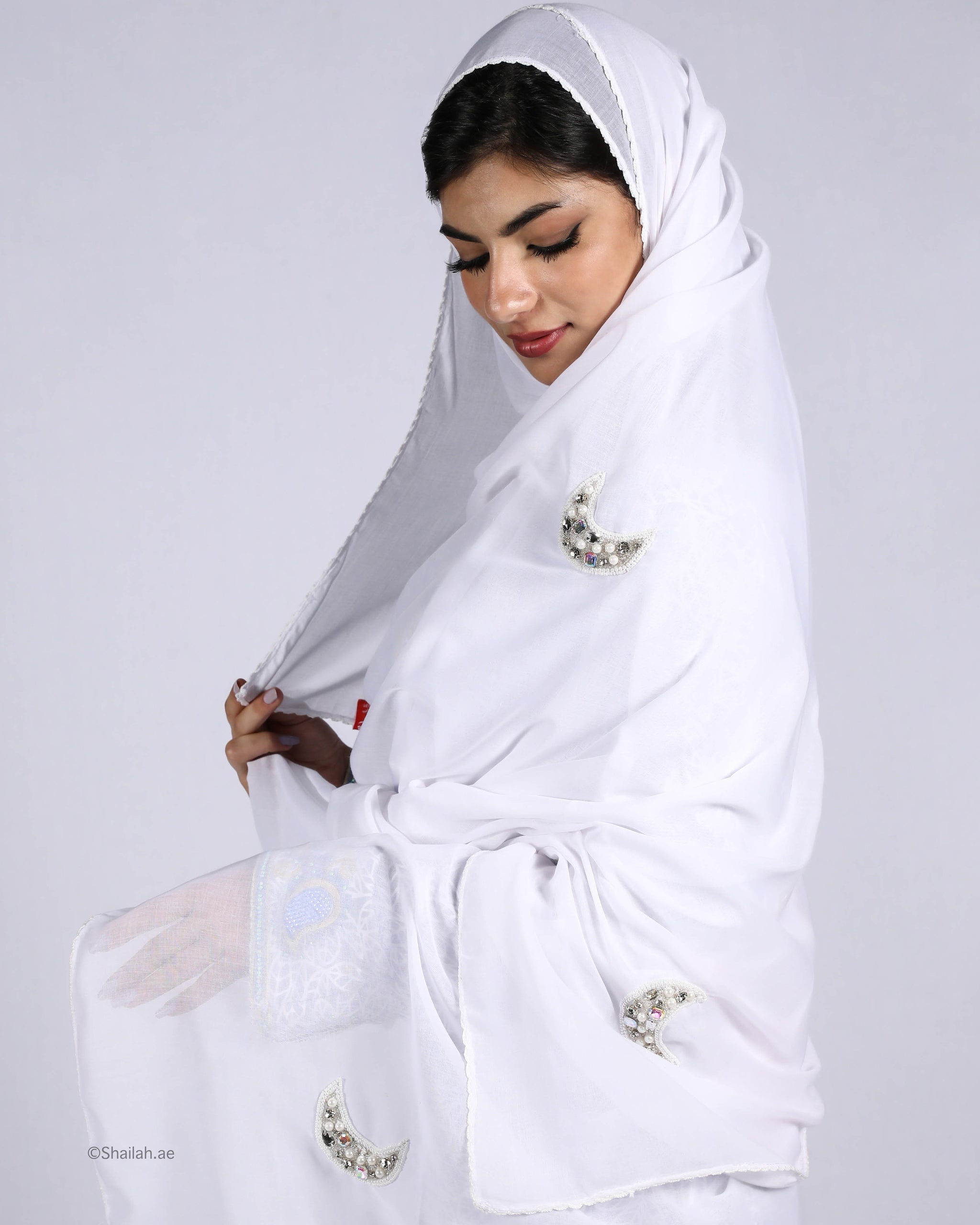 DK2-12 شيلة ويل عريضة بيضة بشغل هلال يدوي منثرات - شيلة من شيله Shailah.ae